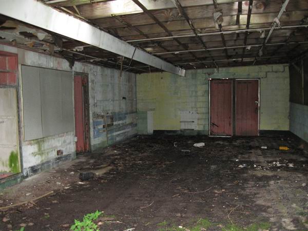 Maple City Drive-In Theatre - Summer 2013 (newer photo)